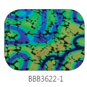 Baoli Dichroic glasplaatje COE90, 1 mm dik. Nummer 3622, regenboogpatroon, trapeziumvorm Baoli Dichroic glasplaatje COE90, 1 mm dik. Nummer 3622, regenboogpatroon, trapeziumvorm