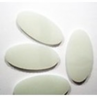 Baoli glas COE 90 precut shapes: ovaal opaal wit 5,5 cm, 1 stuks